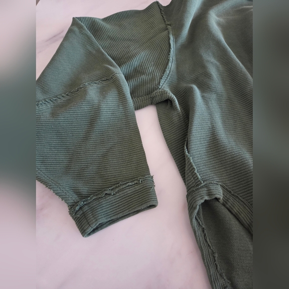 Free People Total Eclipse Tee In Pine Long Sleeve Ribbed Oversized Shirt - Picture 11 of 13